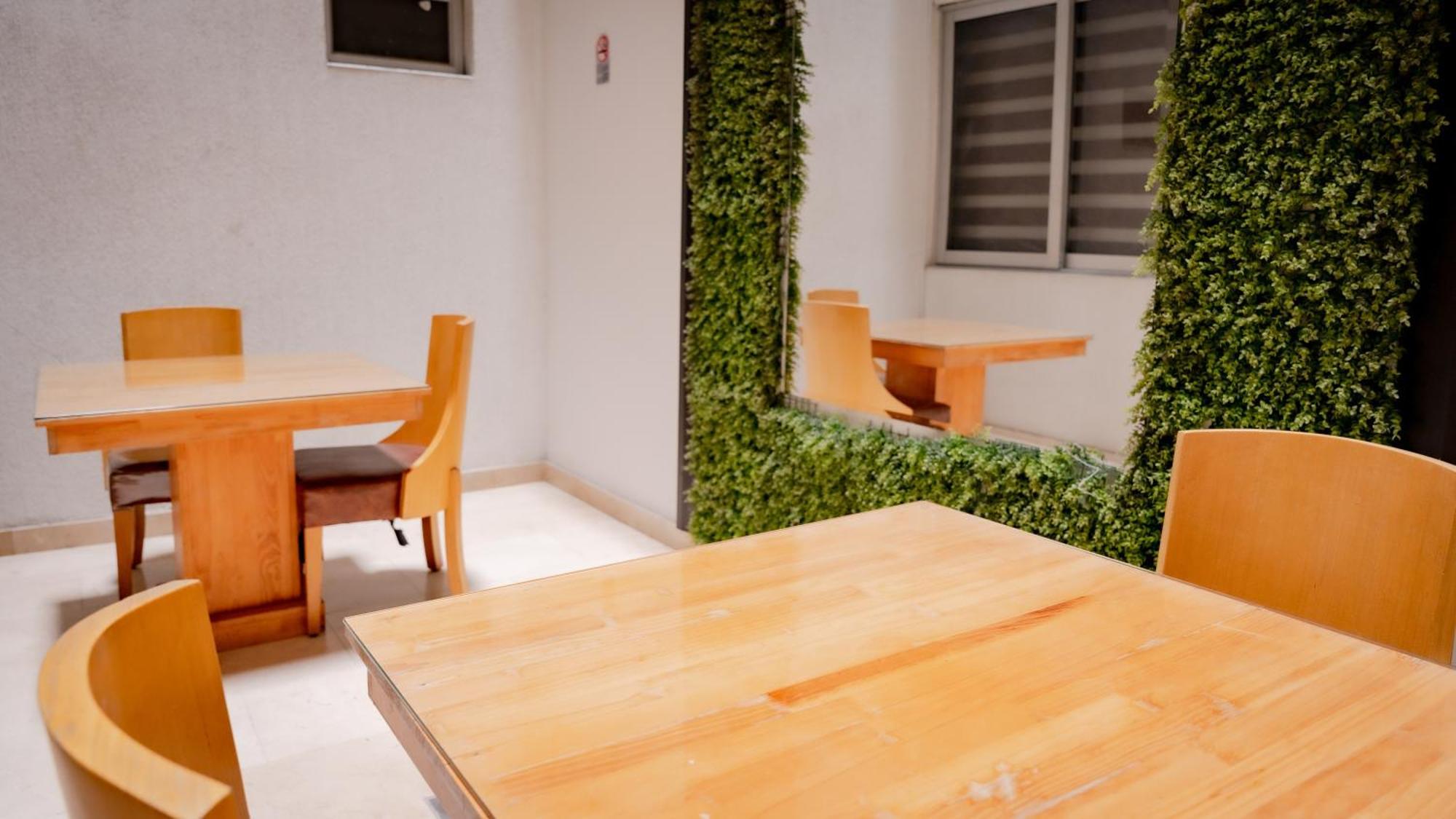 Hotel Madeiro Medellín Kültér fotó