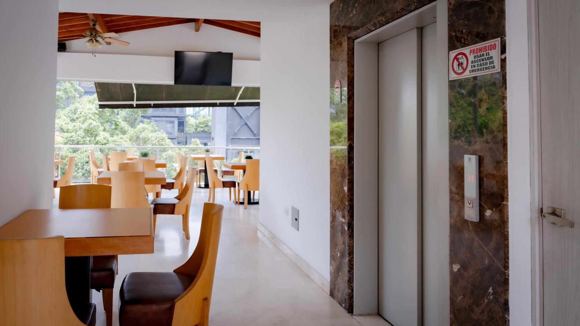 Hotel Madeiro Medellín Kültér fotó